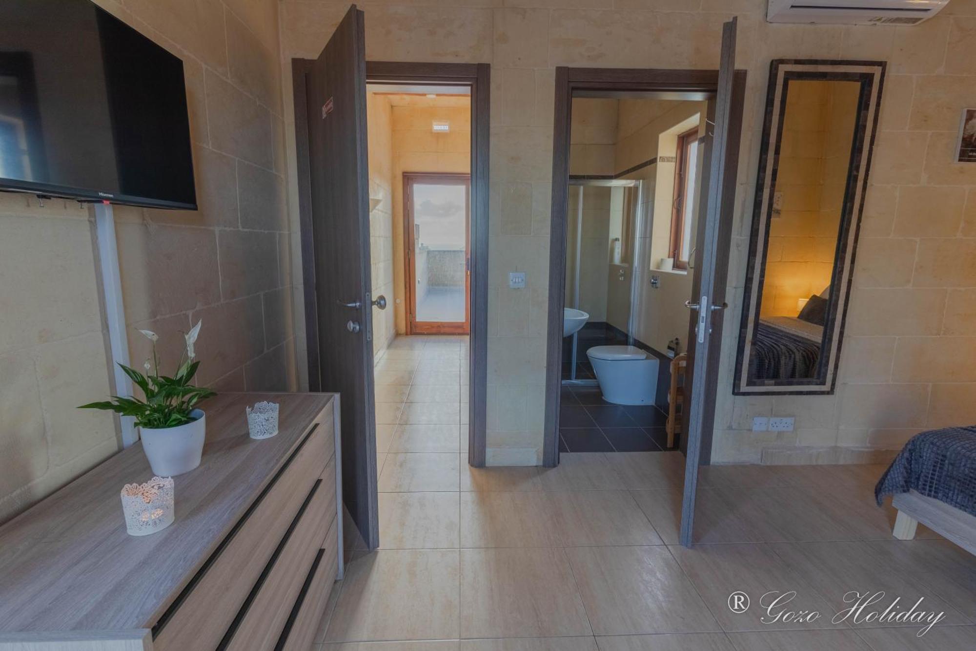 Vila Hollies Qala Exteriér fotografie