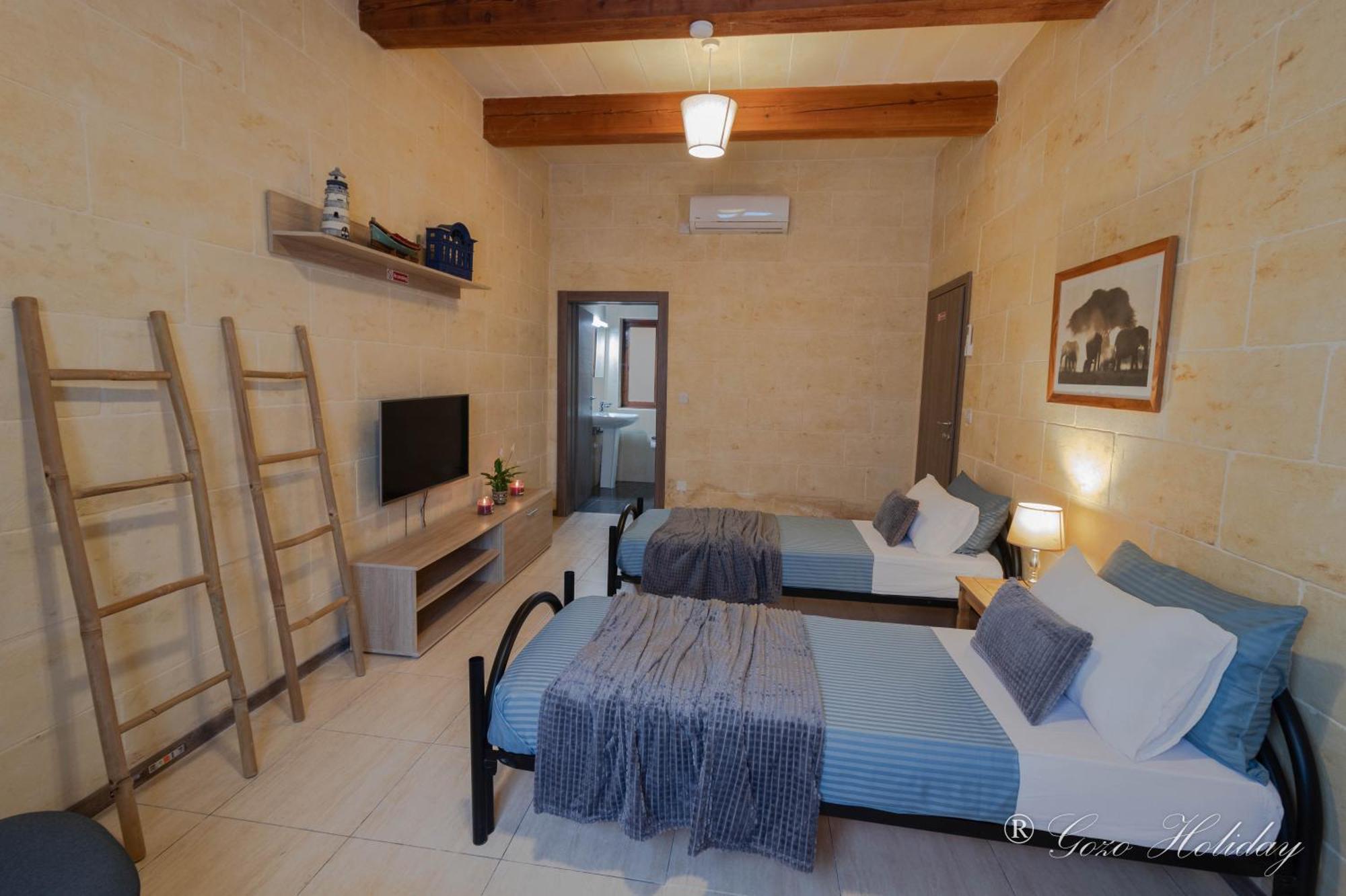 Vila Hollies Qala Exteriér fotografie